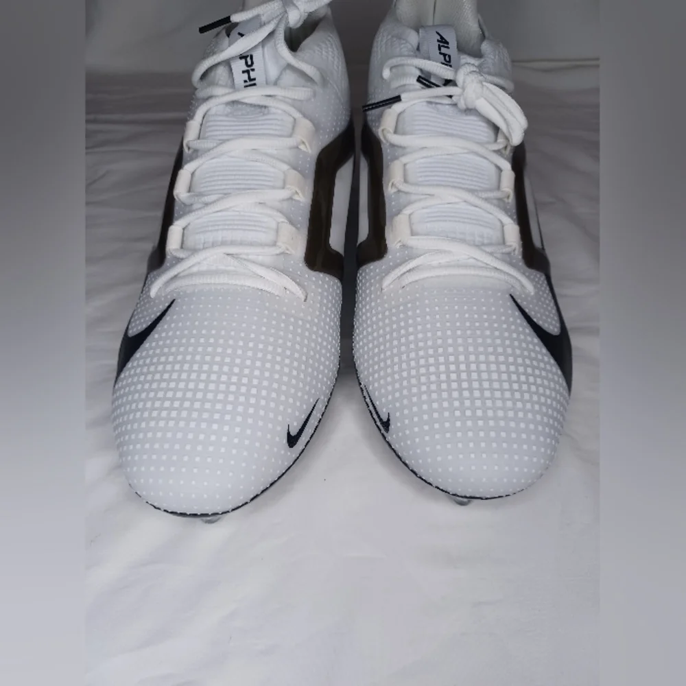 NWOT Nike Alpha Menace Elite TB Mens Football Cleats 13.5 W White/Black
